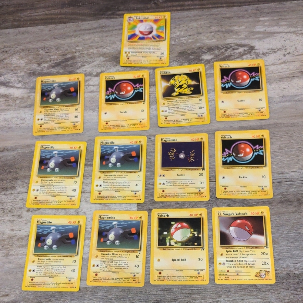 Pokemon Trading Cards: Lot Of 13